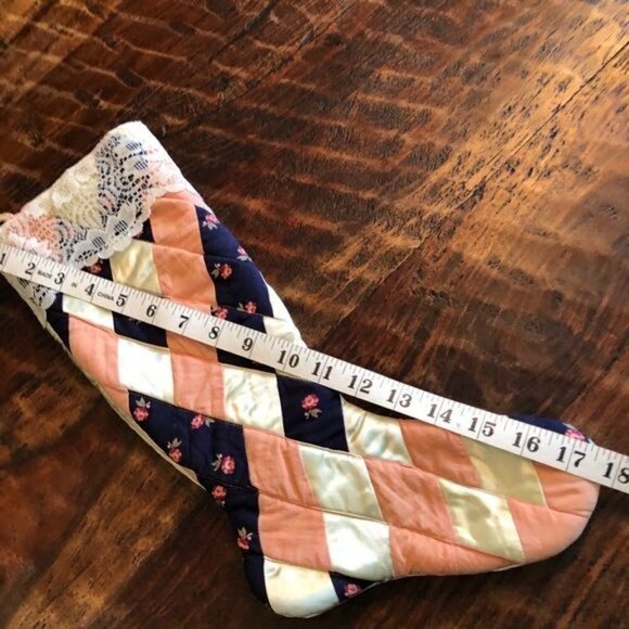 Vintage Handmade Quilted Christmas Stocking - Picture 4 of 11